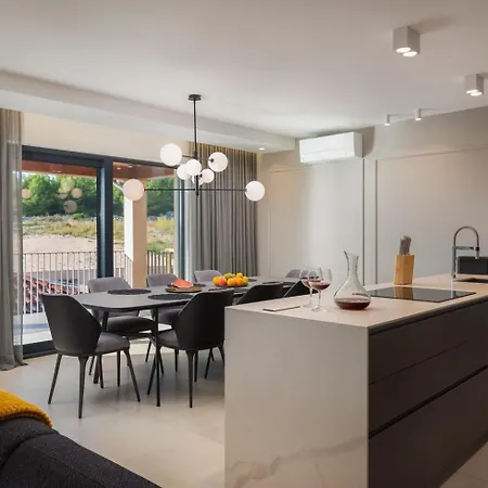 Luxury Wave & San, 2 Heated Pool, Sauna, Gym Villa *