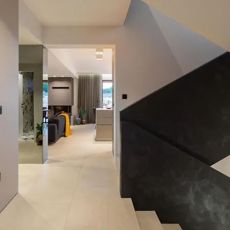 Luxury Wave & San, 2 Heated Pool, Sauna, Gym Sveti Filip i Jakov