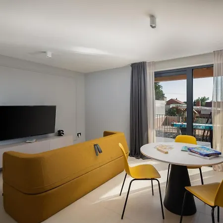 Luxury Wave & San, 2 Heated Pool, Sauna, Gym Willa *