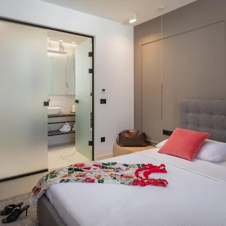 Luxury Wave & San, 2 Heated Pool, Sauna, Gym Willa *