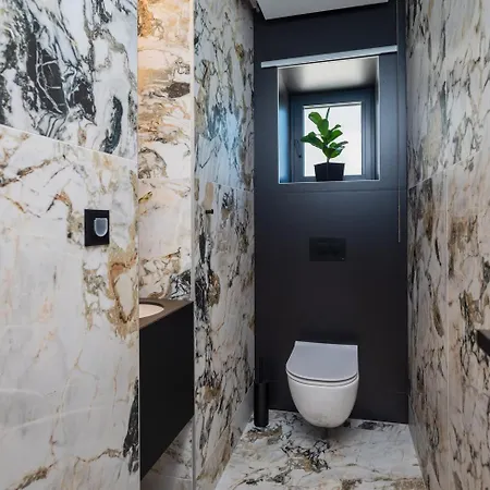 Willa Luxury Wave & San, 2 Heated Pool, Sauna, Gym Sveti Filip i Jakov