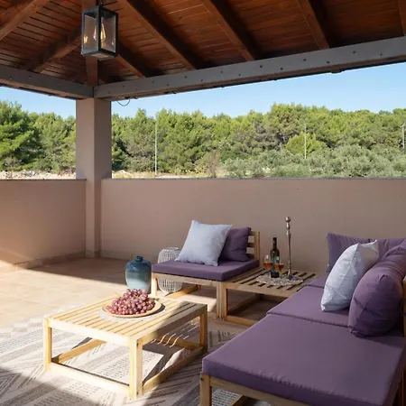 Villa Luxury Wave & San, 2 Heated Pool, Sauna, Gym Sveti Filip i Jakov