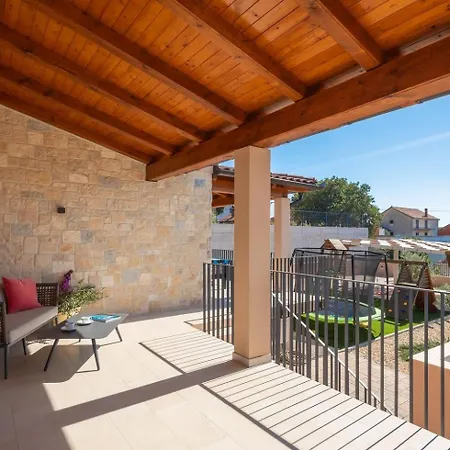 Luxury Wave & San, 2 Heated Pool, Sauna, Gym Willa *