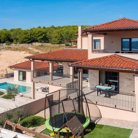 Villa Luxury Wave & San, 2 Heated Pool, Sauna, Gym *
