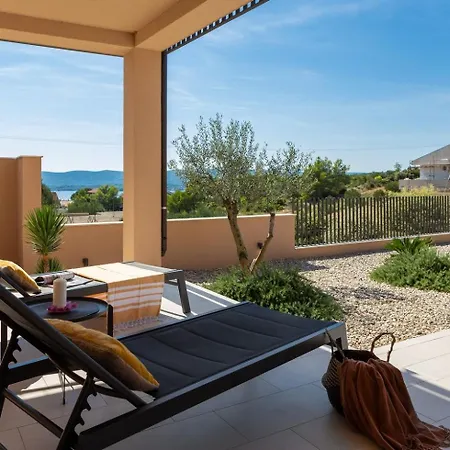 Luxury Wave & San, 2 Heated Pool, Sauna, Gym Willa