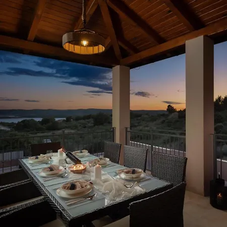 Villa Luxury Wave & San, 2 Heated Pool, Sauna, Gym *