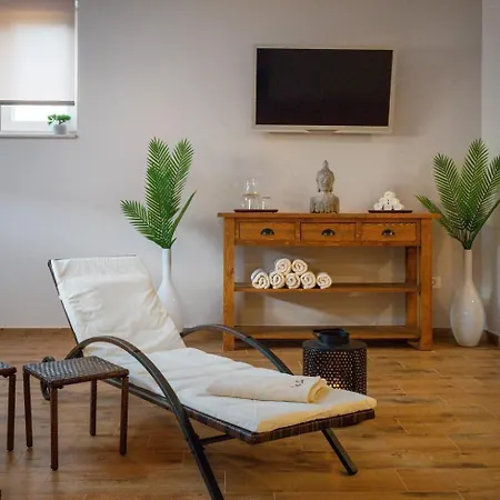 Luxury Wave & San, 2 Heated Pool, Sauna, Gym Villa *