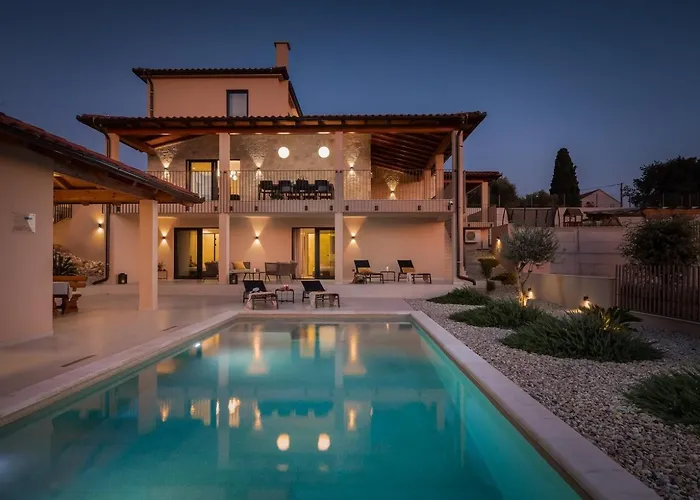 Luxury Wave & San, 2 Heated Pool, Sauna, Gym سفيتي فيليب ياكوف