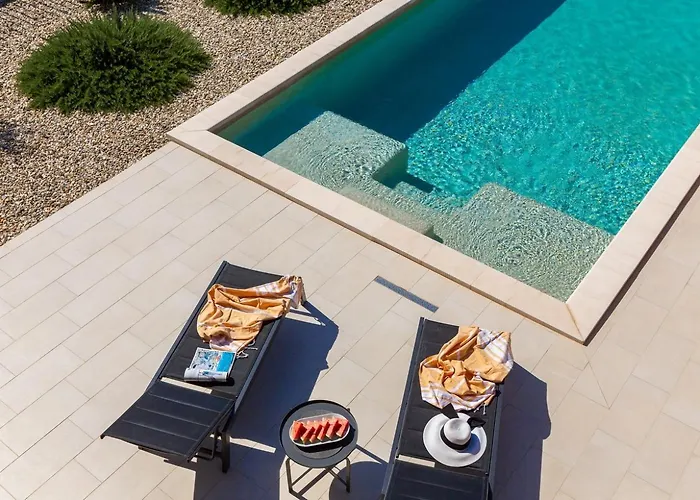 Luxury Wave & San, 2 Heated Pool, Sauna, Gym Villa *