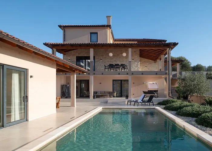 Luxury Wave & San, 2 Heated Pool, Sauna, Gym Villa