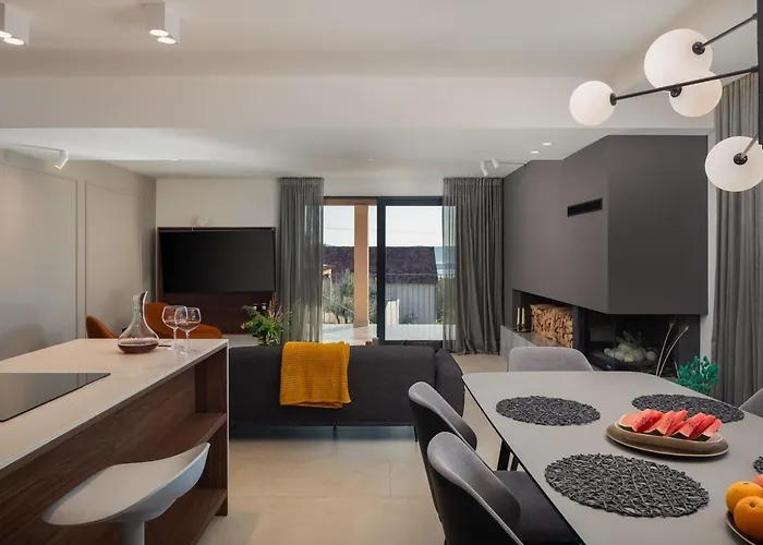 Luxury Wave & San, 2 Heated Pool, Sauna, Gym Villa