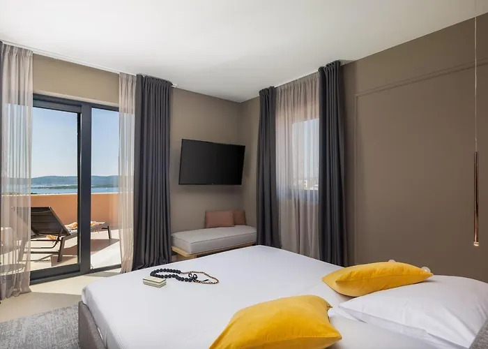 Villa Luxury Wave & San, 2 Heated Pool, Sauna, Gym Sveti Filip i Jakov