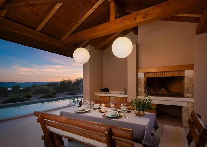 Luxury Wave & San, 2 Heated Pool, Sauna, Gym