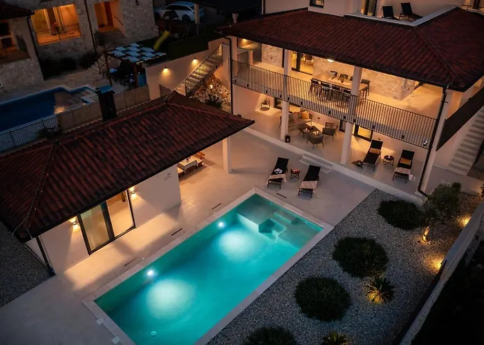 Luxury Wave & San, 2 Heated Pool, Sauna, Gym Villa *