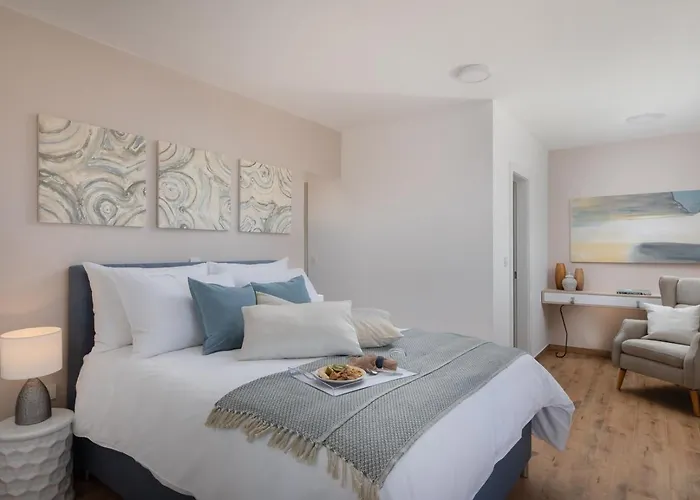 Villa Luxury Wave & San, 2 Heated Pool, Sauna, Gym *