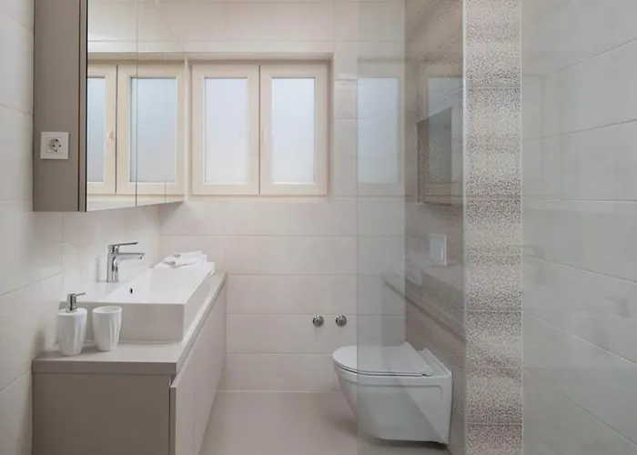 Luxury Wave & San, 2 Heated Pool, Sauna, Gym Villa *