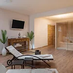 Villa Luxury Wave & San, 2 Heated Pool, Sauna, Gym