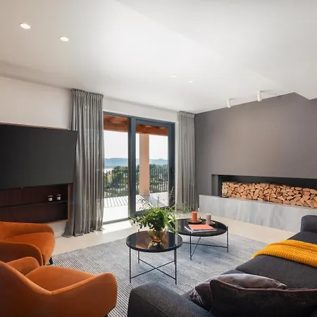 Luxury Wave & San, 2 Heated Pool, Sauna, Gym *