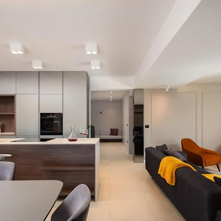 Luxury Wave & San, 2 Heated Pool, Sauna, Gym