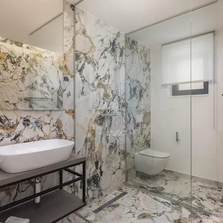 וילה Luxury Wave & San, 2 Heated Pool, Sauna, Gym סבטי פיליפ אי ג'קוב
