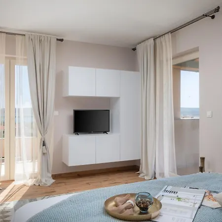 Villa Luxury Wave & San, 2 Heated Pool, Sauna, Gym *