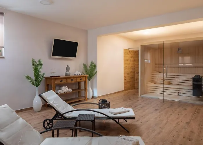 Вилла Luxury Wave & San, 2 Heated Pool, Sauna, Gym